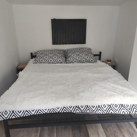 Apartamento Klid Budyne nad Ohri Exterior foto